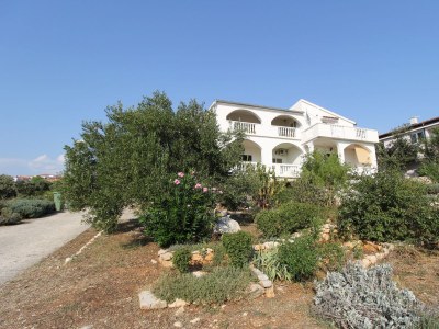 Apartment One bedroom apartment near beach Mandre, Pag A-4084-c - Outdoor photo 9