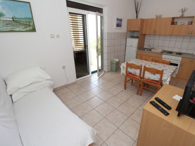Apartment One bedroom apartment near beach Mandre, Pag A-4084-d - Outdoor photo 11