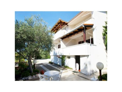 Holiday room with balcony and sea view Barbat, Rab S-4862-b in Rab - Holiday room