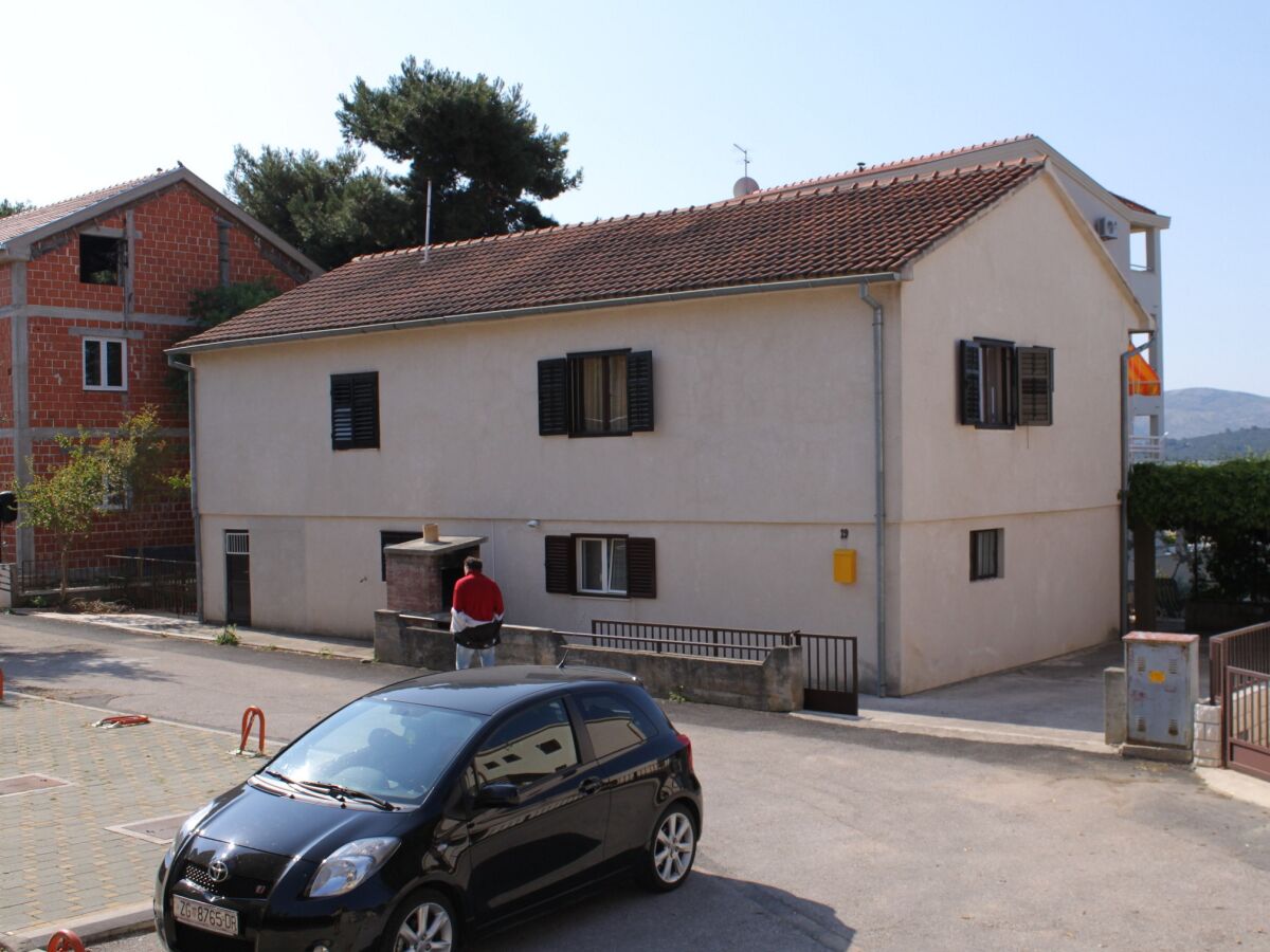 Apartment Two bedroom apartment near beach Žaborić, Šibenik A-6097-b - Outdoor photo 2