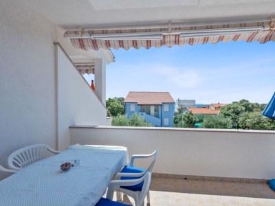 Apartment One bedroom apartment with terrace Mandre, Pag A-6418-c in Kolan - Apartment