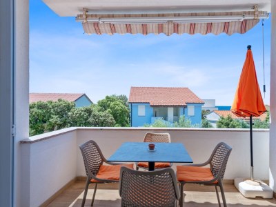 Apartment One bedroom apartment with terrace Mandre, Pag A-6418-d in Kolan - Apartment