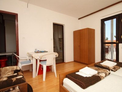 Apartment Studio flat with balcony and sea view Starigrad, Paklenica AS-6431-b - Outdoor photo 14