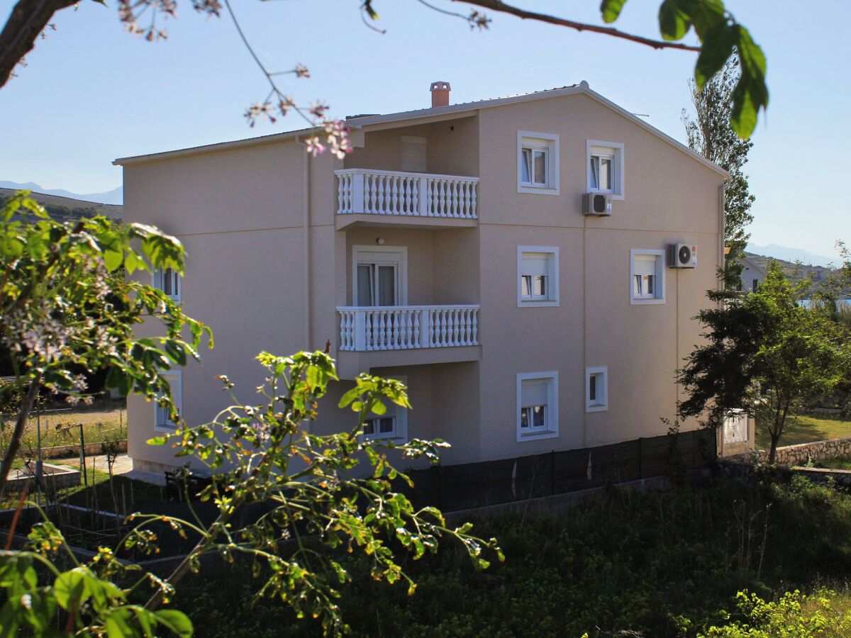 Apartment One bedroom apartment near beach Vlašići, Pag A-6523-c - Outdoor photo 5