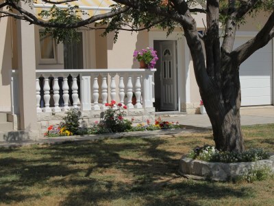 Apartment One bedroom apartment near beach Vlašići, Pag A-6523-c - Outdoor photo 10