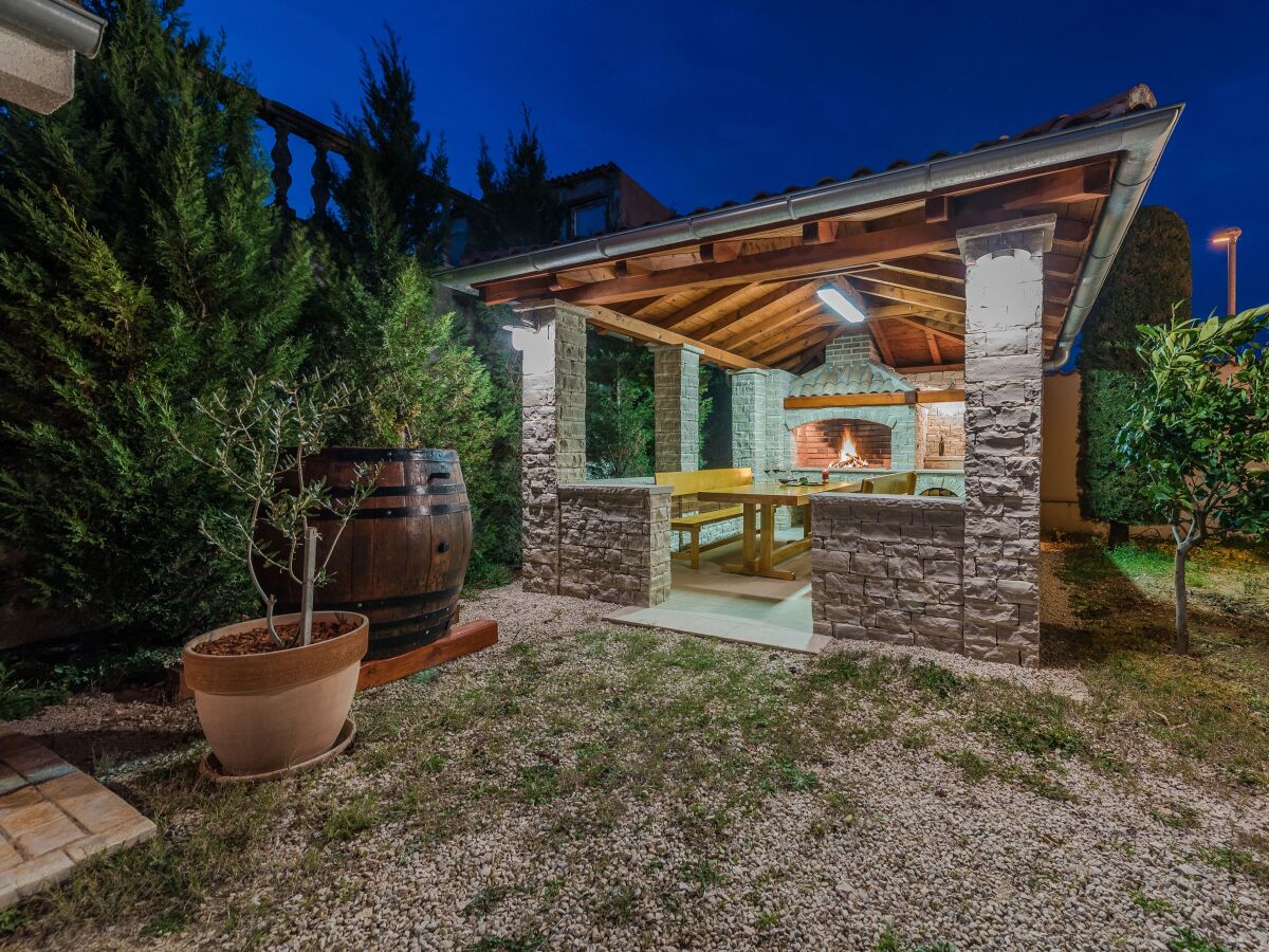 Holiday house Three bedroom house with terrace Vrsi - Mulo, Zadar K-16527 - Outdoor photo 5