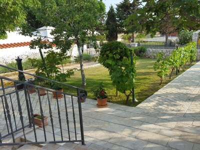 Holiday house Three bedroom house with terrace Vrsi - Mulo, Zadar K-16527 - Outdoor photo 9
