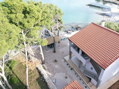 Apartment Three bedroom apartment near beach Ugljan A-19580-a - Outdoor photo 3