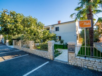 Apartment Two bedroom apartment with terrace Poreč A-6984-a - Outdoor photo 5