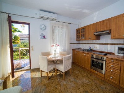 Apartment Two bedroom apartment with terrace Poreč A-6984-a - Outdoor photo 11