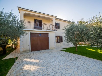 Apartment One bedroom apartment with terrace Poreč A-6984-b - Outdoor photo 9