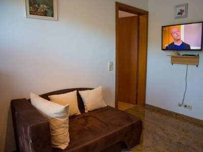 Apartment One bedroom apartment with terrace Poreč A-6984-b - Outdoor photo 11