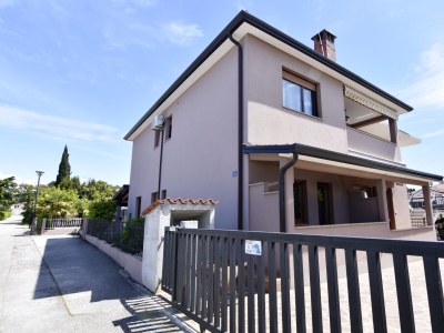 Apartment One bedroom apartment with terrace Umag A-21070-a - Outdoor photo 2