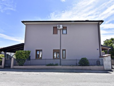 Apartment One bedroom apartment with terrace Umag A-21070-a - Outdoor photo 4