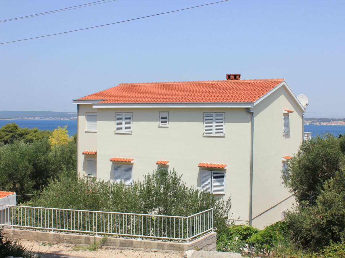 Apartment Two bedroom apartment near beach Tkon, Pašman A-8297-a - Outdoor photo 2