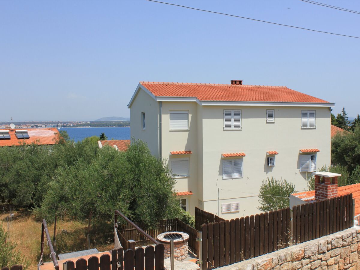 Apartment Two bedroom apartment near beach Tkon, Pašman A-8297-a - Outdoor photo 3