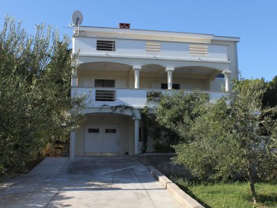 Apartment Two bedroom apartment near beach Tkon, Pašman A-8297-a in Tkon - Apartment