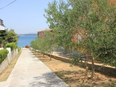 Apartment Two bedroom apartment near beach Tkon, Pašman A-8297-a - Outdoor photo 6