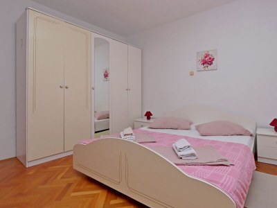 Apartment Two bedroom apartment with terrace and sea view Lopar, Rab A-21808-a - Outdoor photo 13