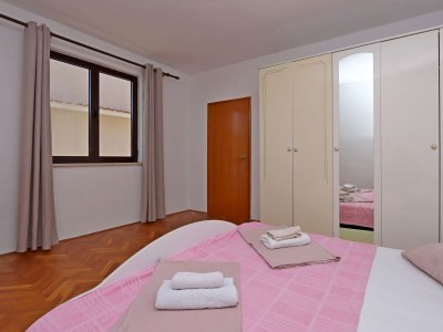 Apartment Two bedroom apartment with terrace and sea view Lopar, Rab A-21808-a - Outdoor photo 14