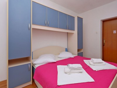 Apartment Two bedroom apartment with terrace and sea view Lopar, Rab A-21808-a - Outdoor photo 17