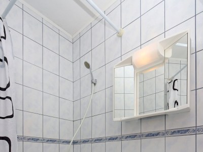 Apartment Two bedroom apartment with terrace and sea view Lopar, Rab A-21808-a - Outdoor photo 19