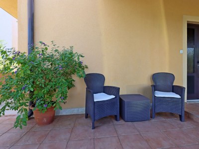 Apartment Two bedroom apartment with balcony and sea view Lopar, Rab A-21808-b - Outdoor photo 4