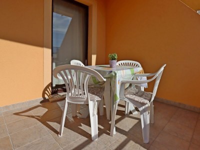 Apartment Two bedroom apartment with balcony and sea view Lopar, Rab A-21808-b - Outdoor photo 24