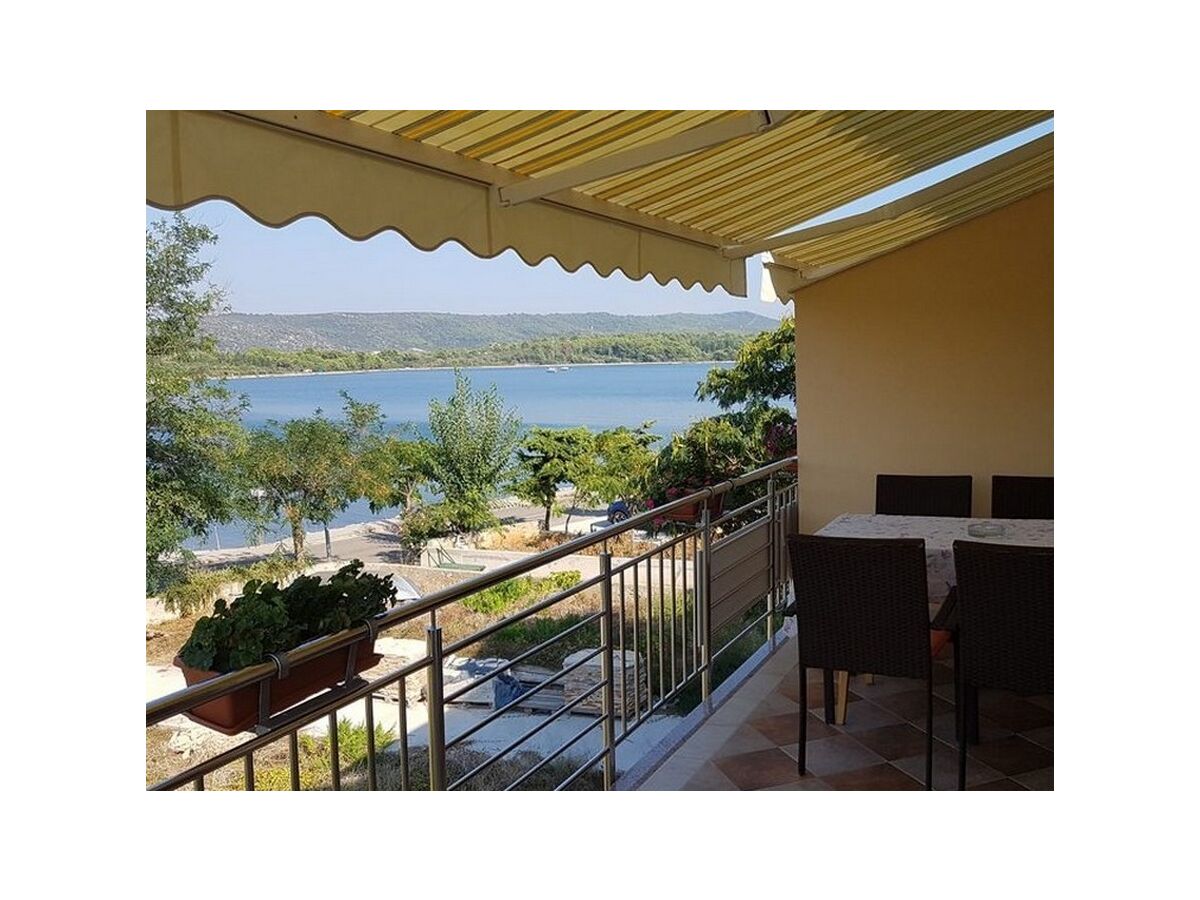 Apartment One bedroom apartment near beach Veli Rat, Dugi otok A-437-a