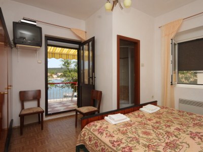 Apartment Two bedroom apartment near beach Veli Rat, Dugi otok A-437-b - Outdoor photo 17