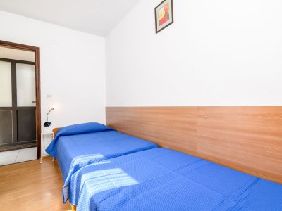 Apartment Two bedroom apartment with terrace Banjole, Pula A-2229-b - Outdoor photo 24