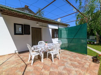 Apartment Two bedroom apartment with terrace Banjole, Pula A-2229-b - Outdoor photo 28
