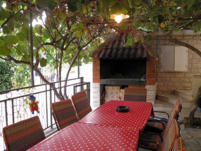 Apartment Two bedroom apartment with terrace Mirca, Brač A-2838-b - Outdoor photo 21