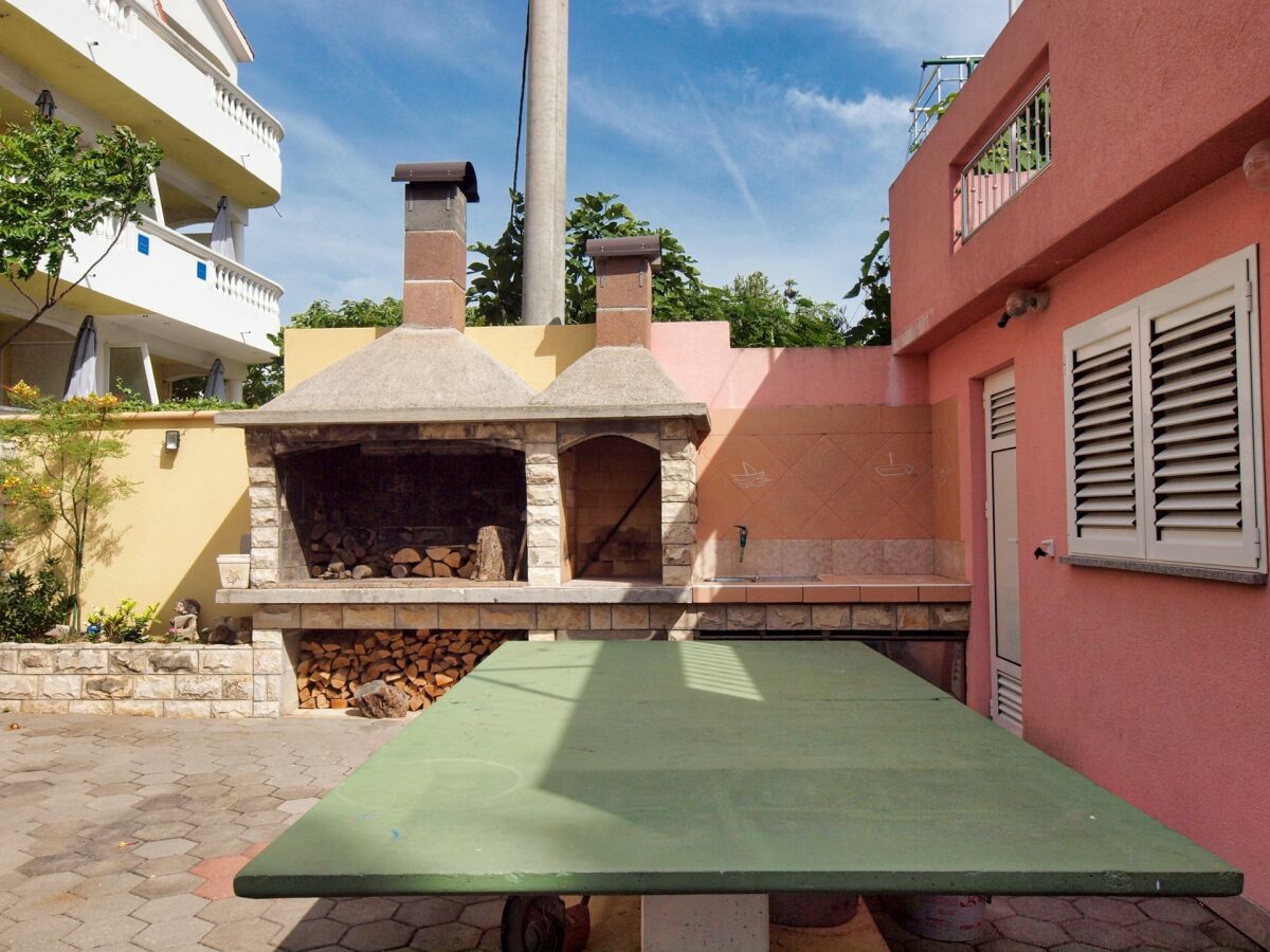 Apartment Two bedroom apartment near beach Srima - Vodice, Vodice A-15621-b - Outdoor photo 3