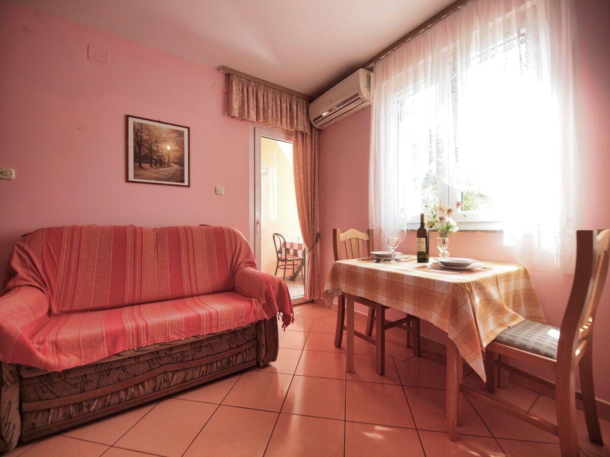 Apartment One bedroom apartment near beach Srima - Vodice, Vodice A-15621-g