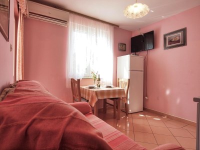 Apartment One bedroom apartment near beach Srima - Vodice, Vodice A-15621-g - Outdoor photo 5