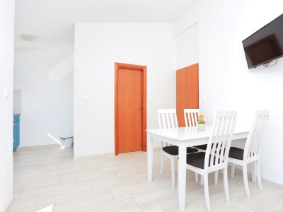 Apartment Two bedroom apartment with terrace and sea view Stanići, Omiš A-17894-a - Outdoor photo 8