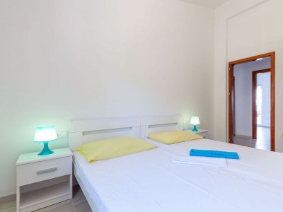 Apartment Two bedroom apartment with terrace and sea view Stanići, Omiš A-17894-a - Outdoor photo 14