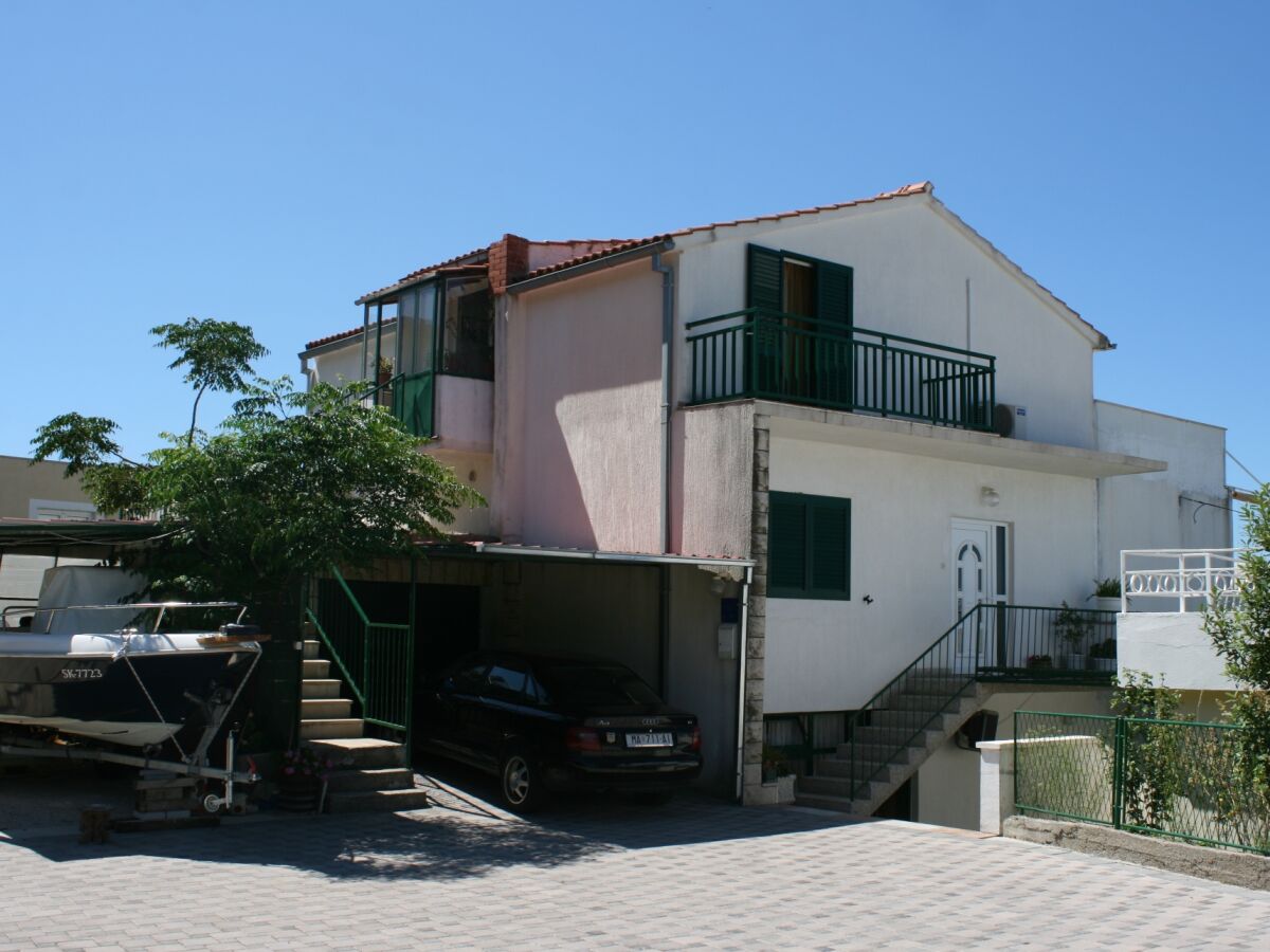 Apartment One bedroom apartment with terrace Podgora, Makarska A-6682-a