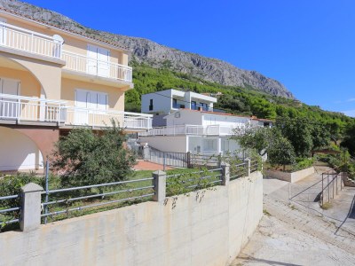 Apartment One bedroom apartment with terrace and sea view Stanići, Omiš A-17894-d - Outdoor photo 16