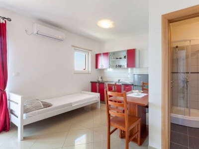 Apartment Studio flat with balcony and sea view Stanići, Omiš AS-17894-a - Outdoor photo 8