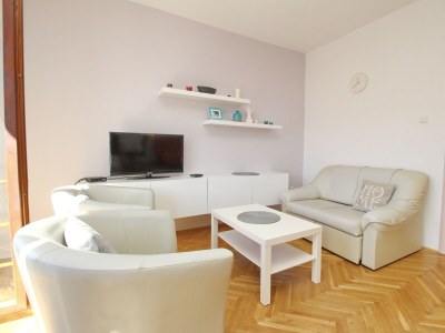 Apartment Two bedroom apartment with balcony Baška, Krk A-18861-b - Outdoor photo 7