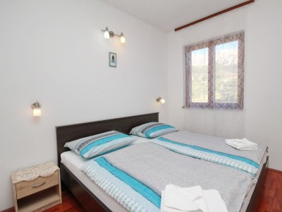 Apartment Two bedroom apartment with balcony Baška, Krk A-18861-b - Outdoor photo 13