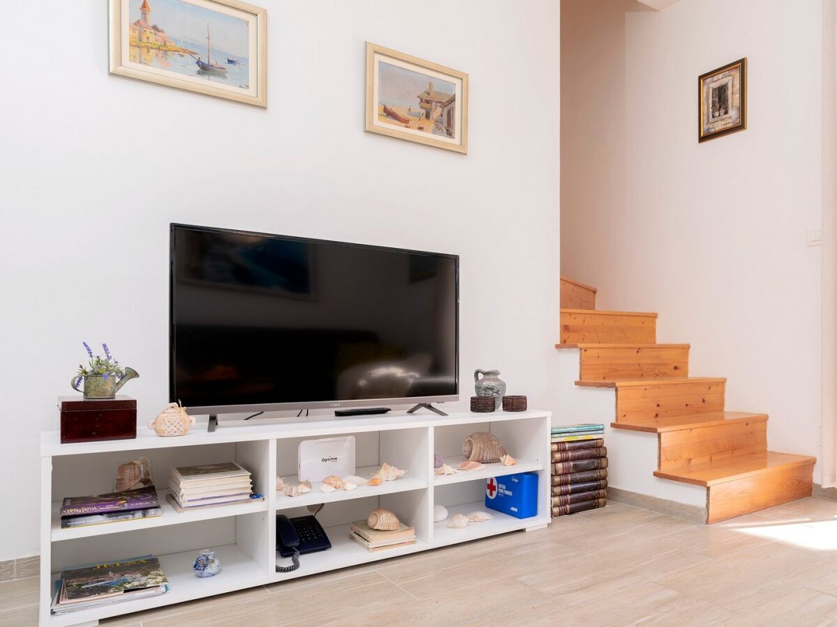 Holiday house Three bedroom house with terrace Jelsa, Hvar K-20339 - Outdoor photo 5