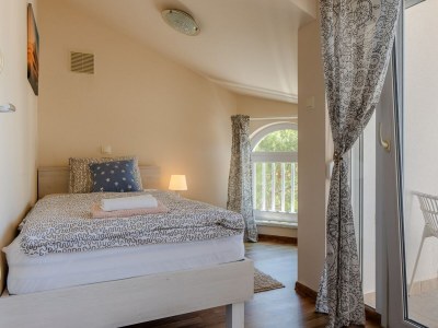 Apartment Two bedroom apartment with balcony and sea view Vir - Kozjak, Vir A-21540-a - Outdoor photo 22