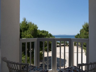 Apartment Two bedroom apartment with balcony and sea view Vir - Kozjak, Vir A-21540-a - Outdoor photo 31