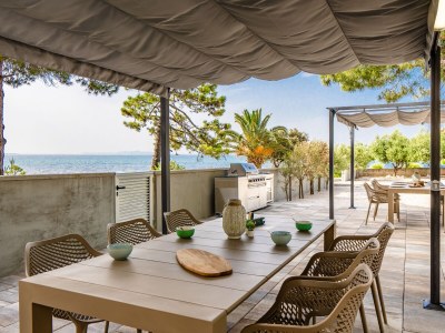 Apartment Three bedroom apartment with terrace and sea view Vir - Kozjak, Vir A-21540-b - Outdoor photo 3