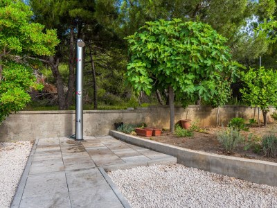 Apartment Three bedroom apartment with terrace and sea view Vir - Kozjak, Vir A-21540-b - Outdoor photo 10