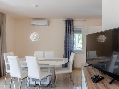 Apartment Three bedroom apartment with terrace and sea view Vir - Kozjak, Vir A-21540-b - Outdoor photo 15