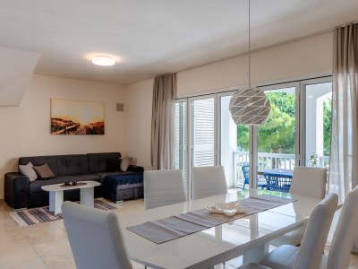 Apartment Three bedroom apartment with terrace and sea view Vir - Kozjak, Vir A-21540-b - Outdoor photo 17